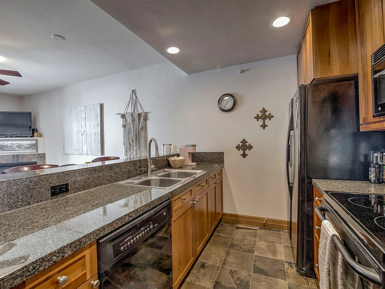 34 Highfield Trl — Photo 3