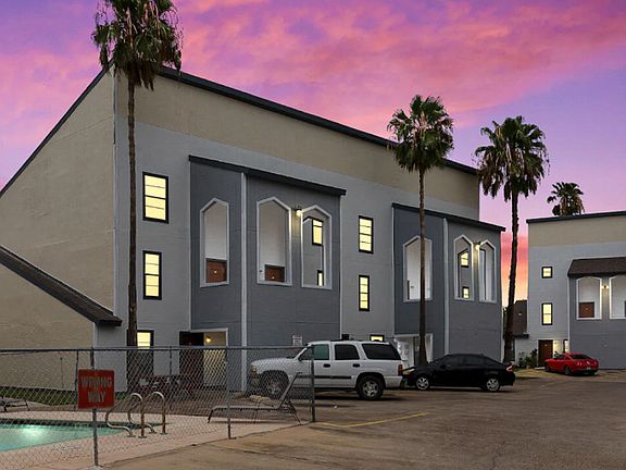 2nd image of 1501 Sam Houston Dr APT 4D