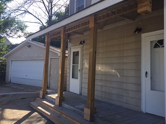 Sunrise Portch facing east towards Park