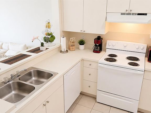 3rd image of 11060 SW 196th St APT 301