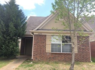 10233 Sterling Ridge Dr, Cordova, TN 38018