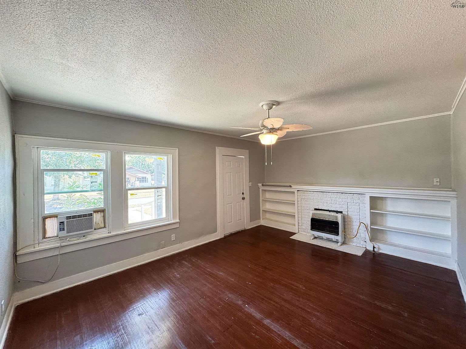 1 bed, 1.0 bath, 756 sqft, $695 — Photo 2