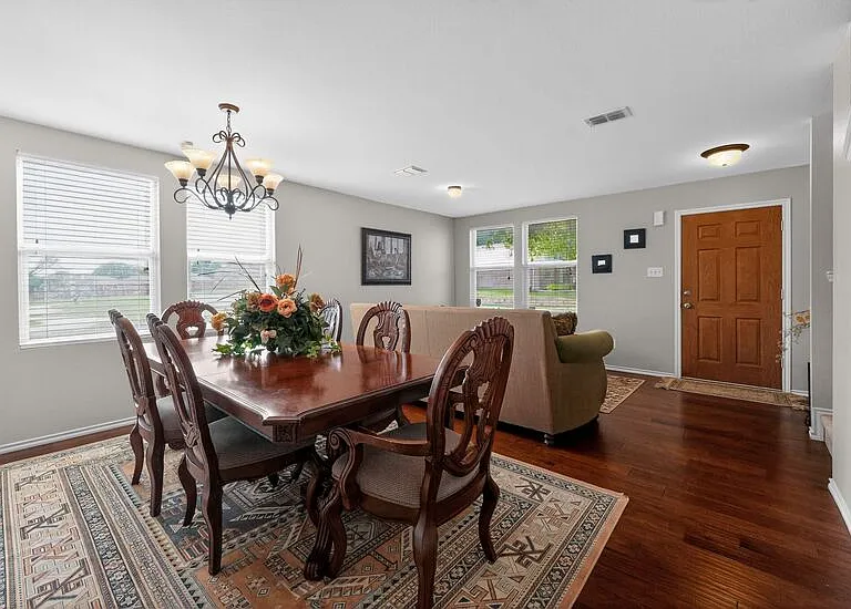 9601 Euclid Dr — Photo 24
