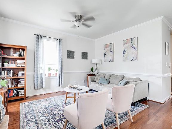 2nd image of 1118 W 26th St