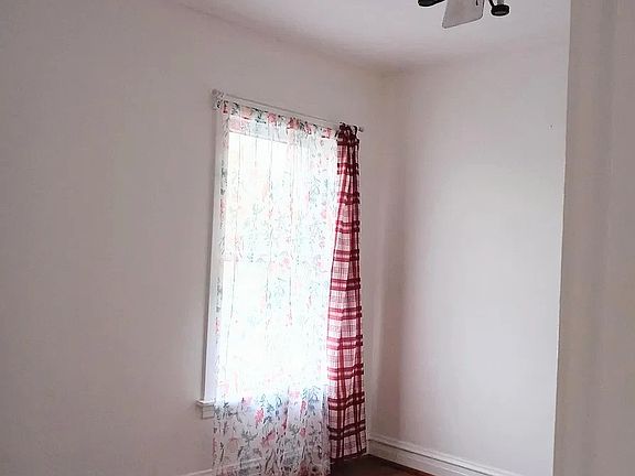 3rd image of 248 S Center St Unit 2