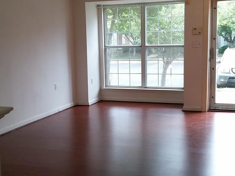 13114 Englishwood Ln — Photo 2