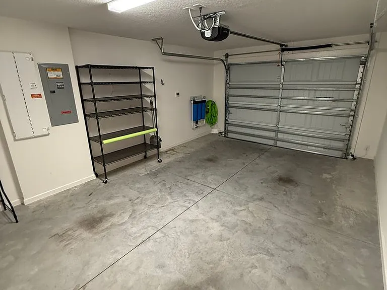 7185 Denver Ave — Photo 32