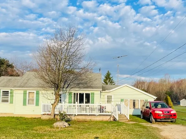 1549 Allen Rd, Kimball, MI 48074