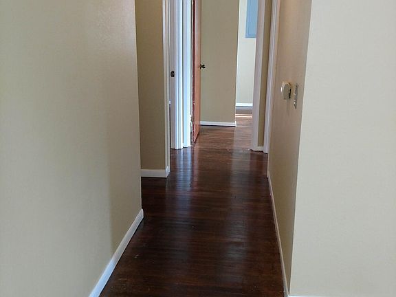 5th image of 209 W South Boundary St