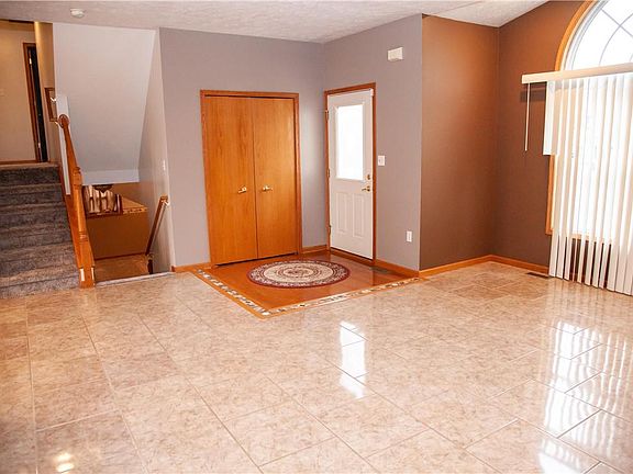 4th image of 119 Edgewood Dr