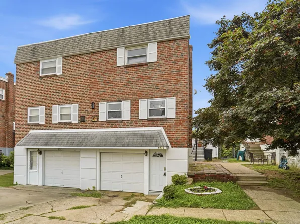 8913 Dewees St, Philadelphia, PA 19152