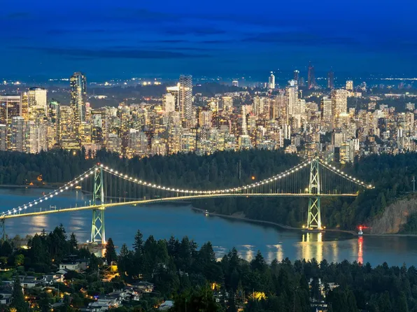 1424 Sandhurst Pl, West Vancouver, BC V7S 2P3