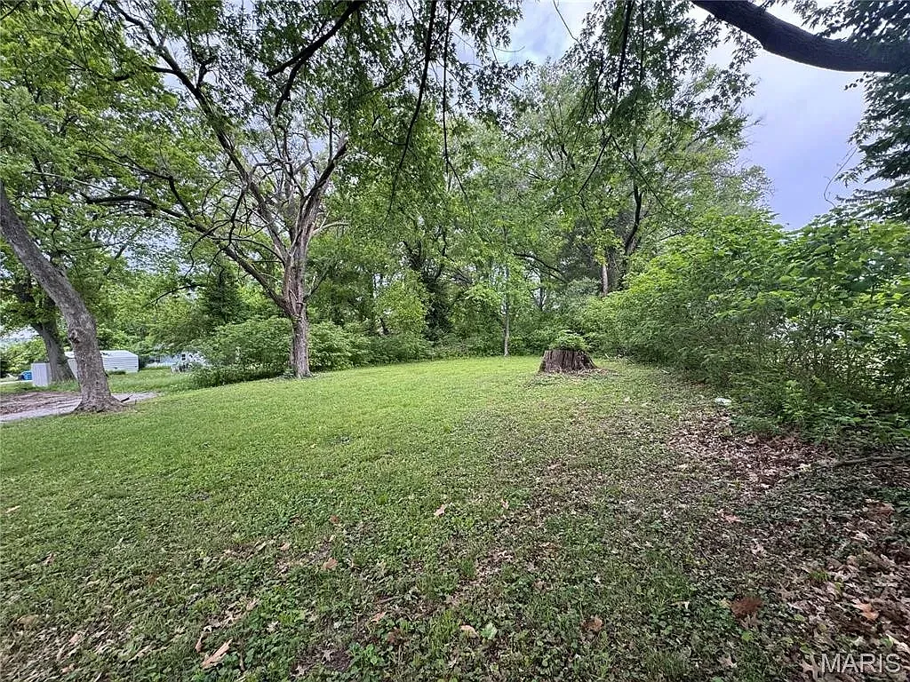 2 bed, 999 sqft, $1,300 — Photo 3