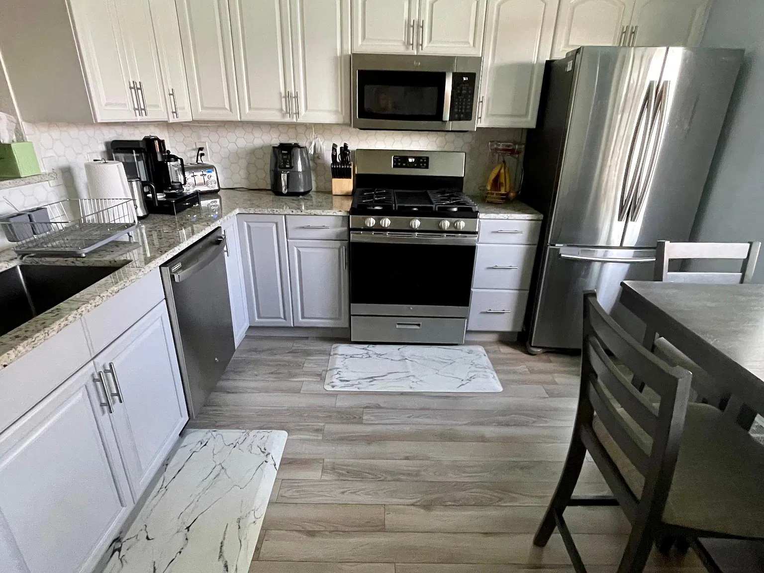 1420 Hover St — Photo 1