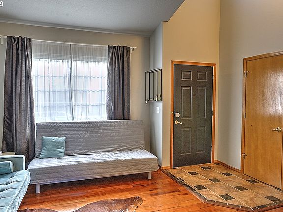 3rd image of 18506 SE 19th Way
