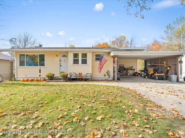 2079 Hamilton St, Holt, MI 48842