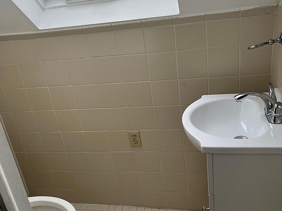 4th image of 7608 270th St