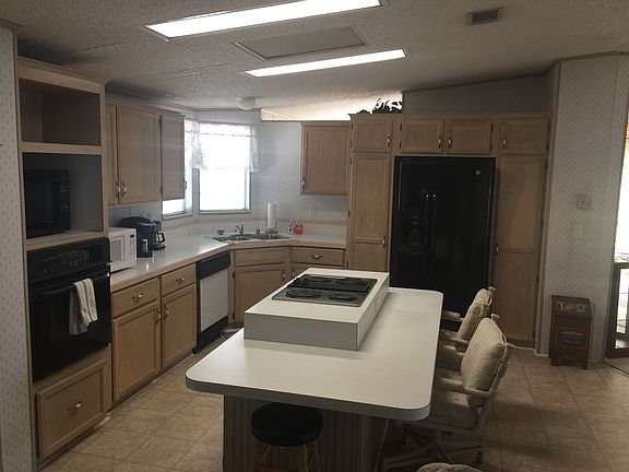 5th image of 955 E Palm Valley Dr