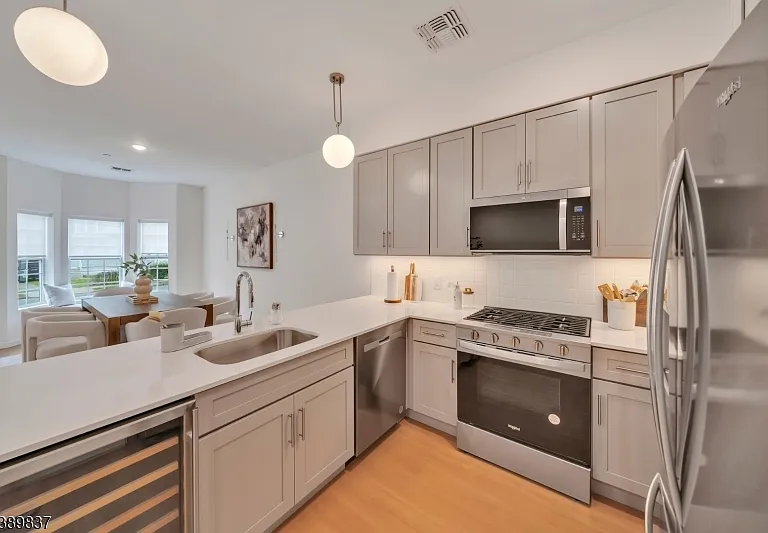 70 Ridgedale Ave #102 — Photo 2