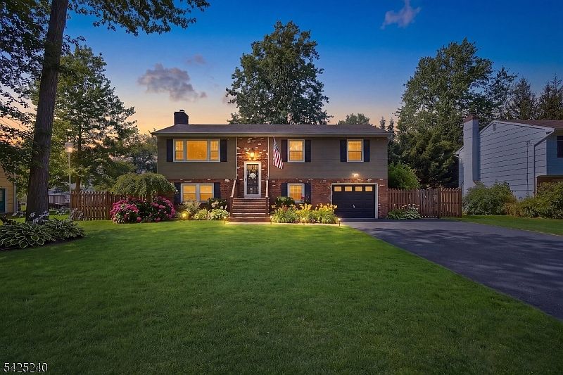 1st image of 241 Woodside Ln