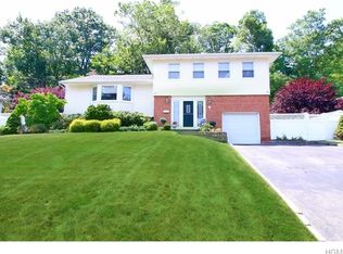 100 Wiltshire Rd, Scarsdale, NY 10583