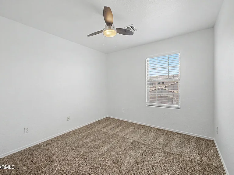 7027 W Lincoln St — Photo 23