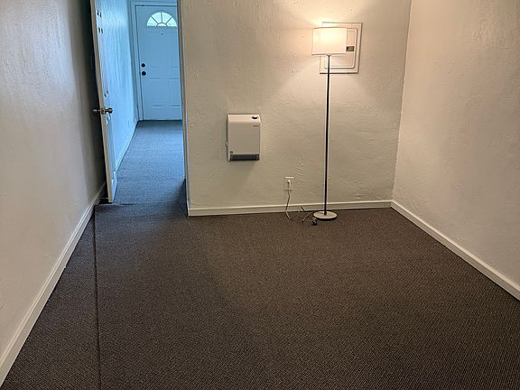 5th image of 837 Underwood Ave #5