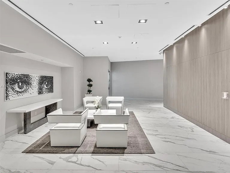 3535 S Ocean Dr #905 — Photo 78