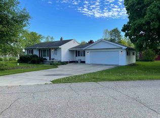 4104 N Belsay Rd, Flint, MI 48506