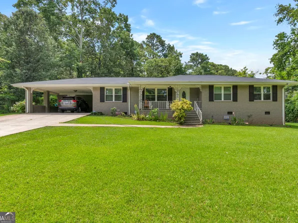 4854 Rosewood Dr SW, Lilburn, GA 30047