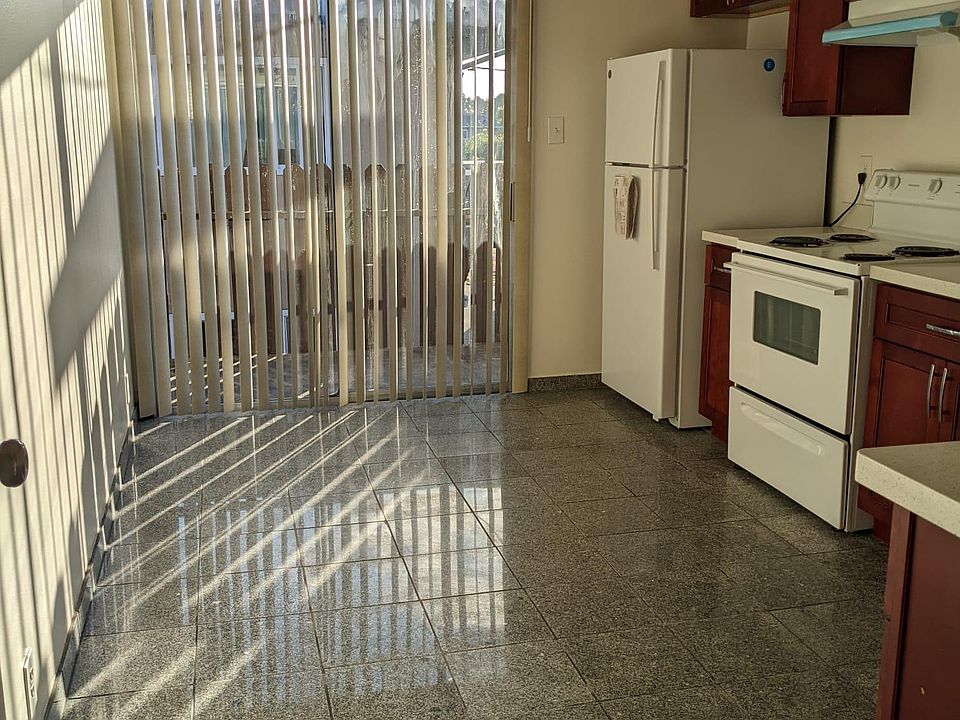 1st image of 27435 Manon Ave #14