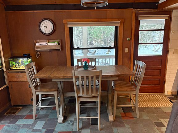 3rd image of 175 Deer Crossing Road