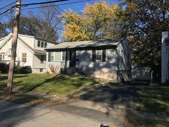 2nd image of 2634 W Tennyson Ave