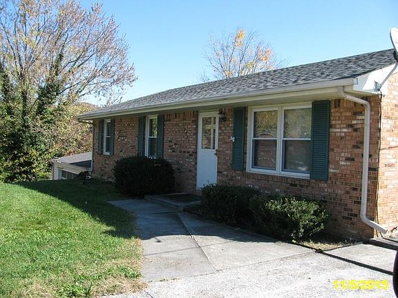 2nd image of 2937 Richard Ave NE