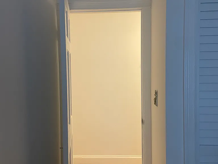 221A Betts Ave #3 — Photo 3