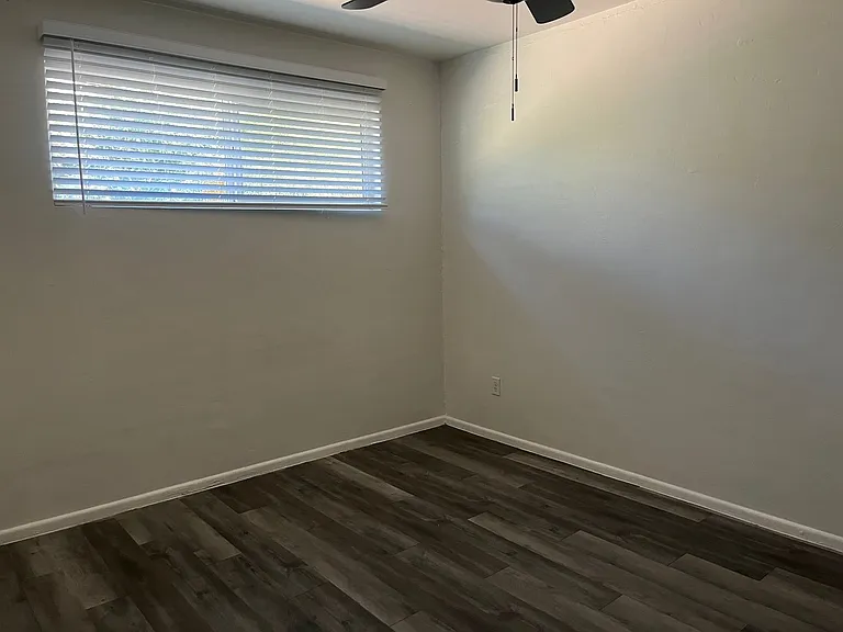 743 E Coronado Rd — Photo 17