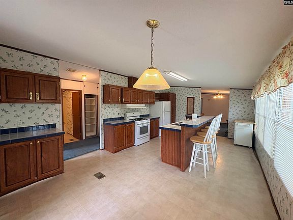 2nd image of 540 Justice Rd