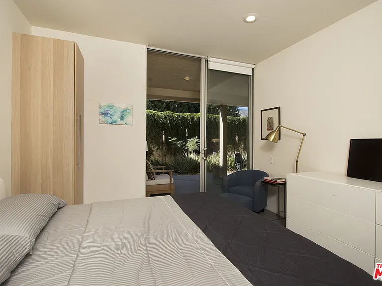 501 Desert Lakes Cir — Photo 28
