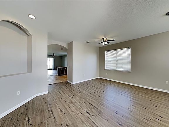 2nd image of 327 Highland Meadows Ave