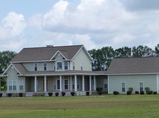2453 County Farm Rd, Baxley, GA 31513
