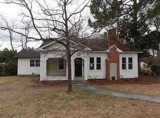 214 W Smith St, Claxton, GA 30417