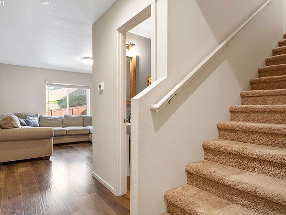 5th image of 1325 NE 72nd Way