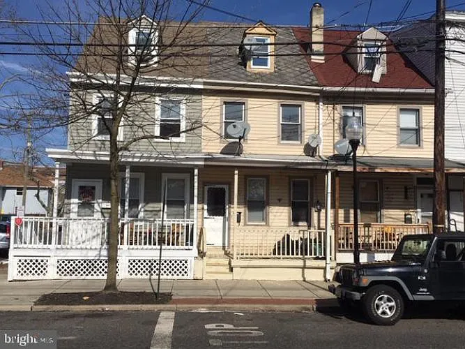 603 Market St photo 1
