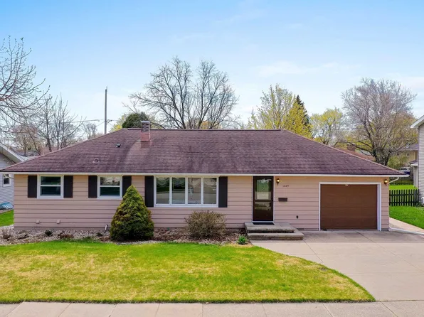 1825 E Marquette St, Appleton, WI 54911