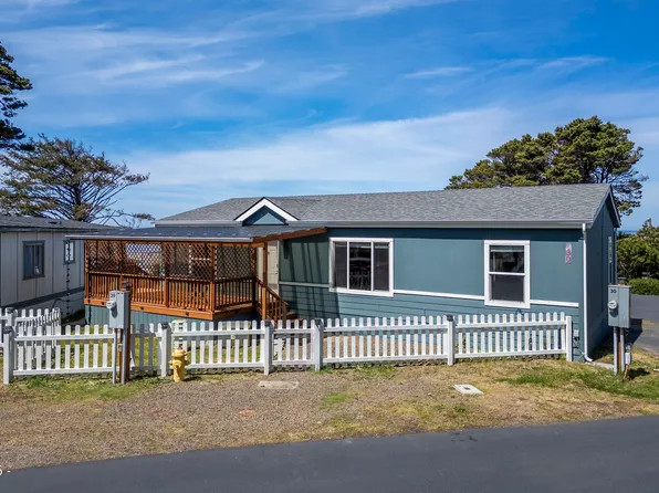 4875 N Highway 101 #30, Depoe Bay, OR 97341