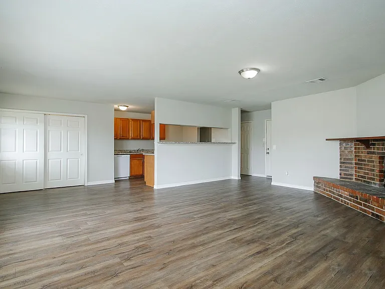 17626 Bullis Gap Dr — Photo 5