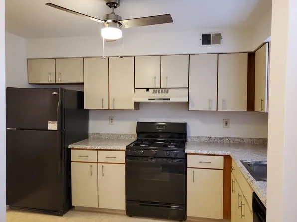 38 Adele Ct, Lawrence Township, NJ 08648