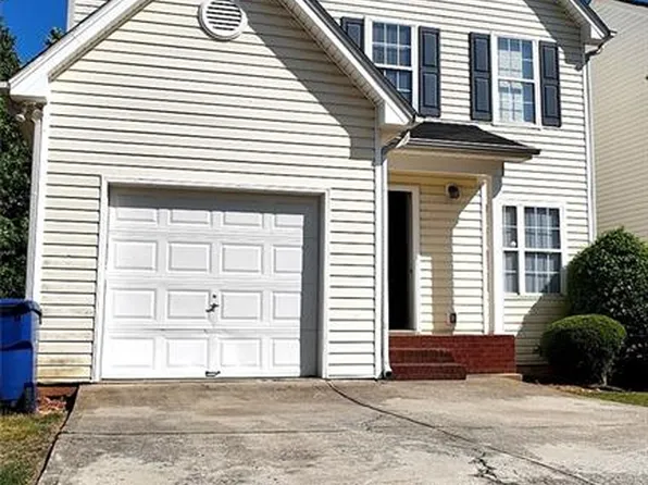 429 Village Bluff Dr, Lawrenceville, GA 30046