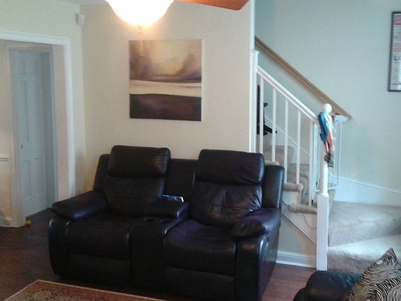 4th image of 2104 Wedgewood Ave