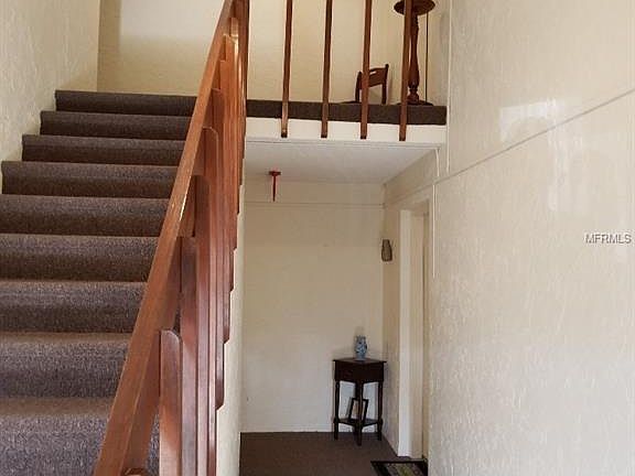 4th image of 100 E Oak Terrace Dr APT C3